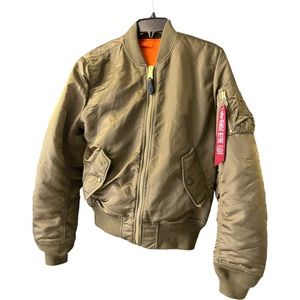 Alpha Industries M-A1 Slim Fit Flight Jacket in Army Green